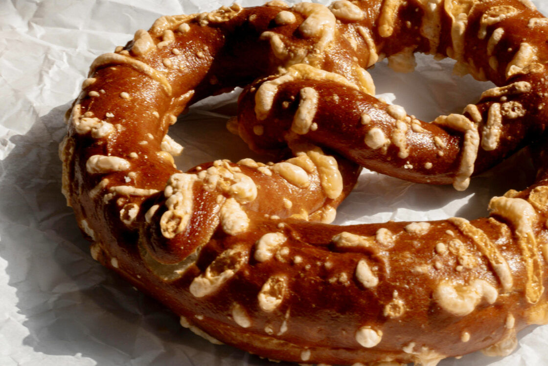 Soft Pretzel Recipe: Easy Homemade Mall-Style Pretzels